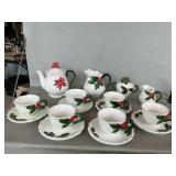 Lefton 1970ï¿½s Holly Tea Set