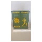 (1) Vintage Baseball Card Plastic Storage Locker