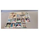 (13) Assorted Atlanta Braves Baseball Cards