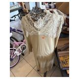 Vtg Dress Form
