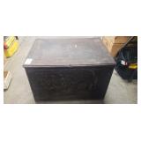 (1) Vintage Metal Box 'Pennsylvania SugarCompany'