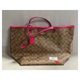 Coach Womenï¿½s City Tote (Authenticity Not
