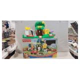 Fisher-Price "Animal Sounds Zoo" w/ Box