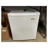 Arctic Fresh Mini Fridge