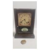 (1) Vintage Sessions Mantle Clock (No Key)
