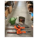 (2) Black & Decker Electric Hedgetrimmers, Alf