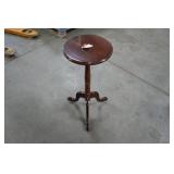 Wood Pedestal Table Round Top