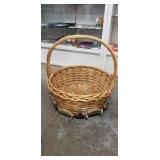 (1) Large Basket (Inside Diameter 21", Dept 8" &
