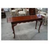 Hall Table Traditional Style