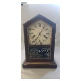 (1) Vintage Mantle Clock (No Key)