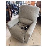 Like New La Z Boy Power Lift Recliner