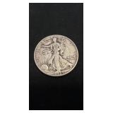 (1) 1939 U.S. Silver Walking Liberty Half Dollar