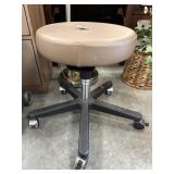 Ritter Rolling Stool