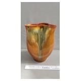 (1) Royal Haeger (R1946) Pottery Vase (9" Tall)