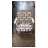 (1) Vintage Folding Beach Chair