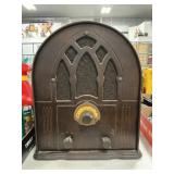 1960ï¿½s Franklin Cathedral Tabletop Radio