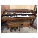 Yamaha Electric Organ