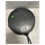 Erie #719 12ï¿½ Cast Iron Skillet