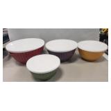 (4) Plastic Bowl Nesting Set w/ Lids