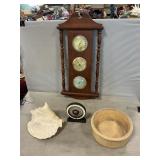 MaLeck Barometer, Roseville Feed Bowl (Chip On