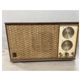 1960ï¿½s General Electric AM/FM Radio Receiver