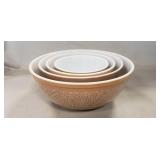 Vintage Pyrex Four Bowl Nesting Set