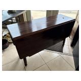 Drop leaf Table