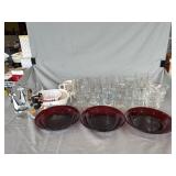 Corning Ware Dish w/Other Glassware
