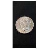 (1) 1923 U.S. 1923 Silver Peace One Dollar Coin