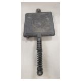 Vintage Griswold Cast Iron Waffle Maker