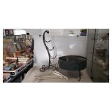 (4) Bottle Wine Rack, Metal Tub Pan & (2) Wall