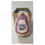 (1) Mr. Christmas Porcelain Egg Musical Ornament