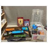 HO Train & Track, Plastic Lighted Buildings