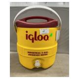 Igloo Industrial 3-Gallon Beverage