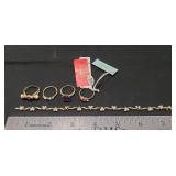 (1) Bracelet & (4) Ladies Rings (14K Gold /