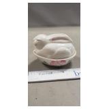 (1) Vintage Belleek Ireland Porcelain Bunny
