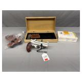 Bond Arms Model Snake Slayer IV Derringer