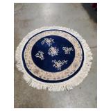 (1) Area Rug (45" Diameter)