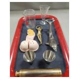 Tray Of Assorted Items Including Pyrex Measure,