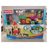 (1) Fisher-Price Little People Royal Gift Set