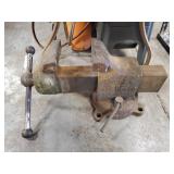 (1) Large Bench Top Vise