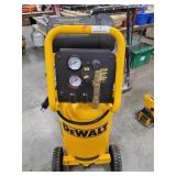 DeWalt 15 Gallon Portable Vertical Air Compressor