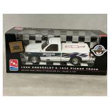 Ertl/AMT Collectorï¿½s Edition 1995 Chevy C-1500