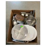 Box Lot With Lello Pasta Maker, China