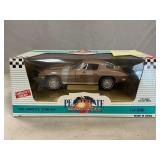 Ertl 1/18 Scale Die-Cast 1963 Corvette Sting Ray