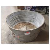 (1) Galvanized Wash Tub (20" Diameter)