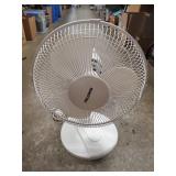 (1) Pelonis Electric Fan