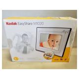 Kodak EasyShare M1020 10" Digital Picture Frame
