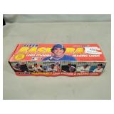 (1) Box Of Baseball Cards (1989 Fleer)