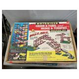 (2) Vintage Kenner Girder & Panel & Bridge &